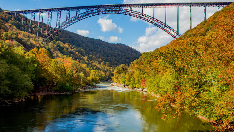 new-river-gorge-bridge-in-autumn-2026